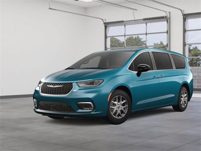 New 2025 Chrysler Pacifica Select