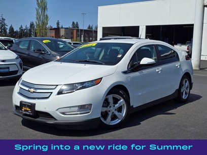 Used 2014 Chevrolet Volt w/ Enhanced Safety Package 2