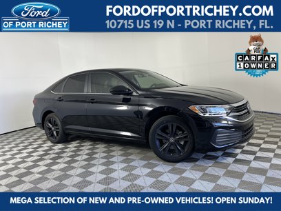 Used 2023 Volkswagen Jetta SE w/ Panoramic Sunroof Package
