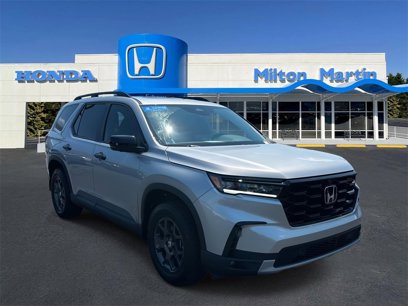 Certified 2025 Honda Pilot TrailSport