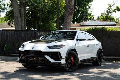 Used 2024 Lamborghini Urus Performante