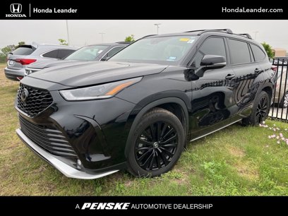 Used 2023 Toyota Highlander XSE