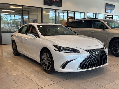 New 2025 Lexus ES 300h Ultra Luxury
