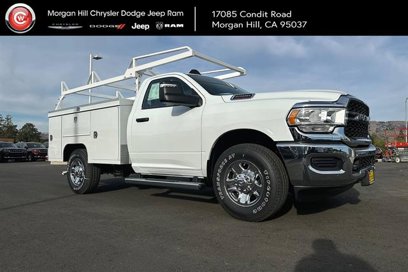 New 2024 RAM 2500 Tradesman w/ Chrome Appearance Group