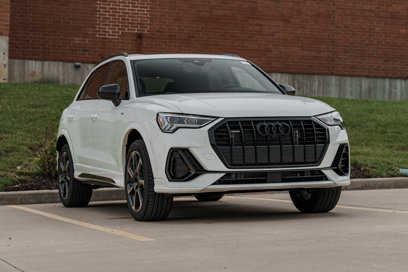 New 2025 Audi Q3 2.0T Premium Plus
