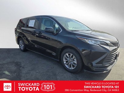 Used 2021 Toyota Sienna LE