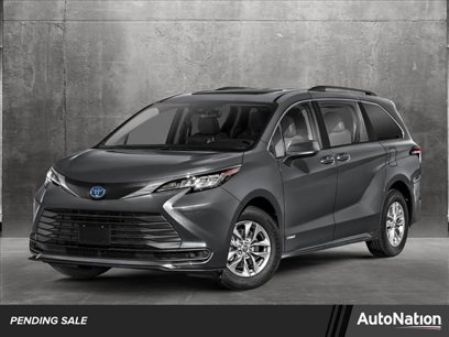 New 2025 Toyota Sienna LE