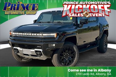 New 2025 GMC Hummer EV 2X w/ LPO, Dark Essentials Package