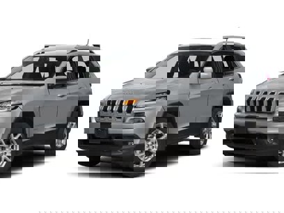 Used 2018 Jeep Cherokee Latitude w/ Altitude Package