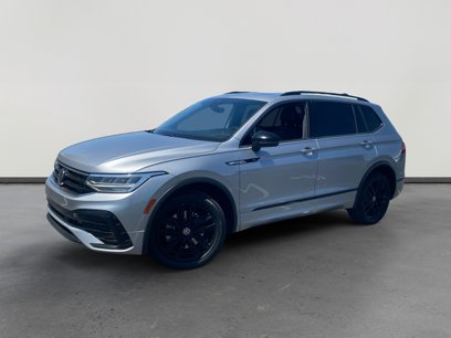 Certified 2022 Volkswagen Tiguan SE R-Line