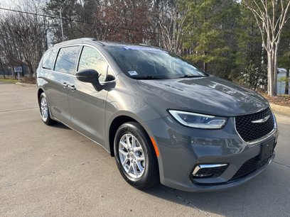 Used 2022 Chrysler Pacifica Touring-L
