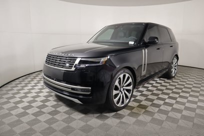 New 2025 Land Rover Range Rover SE