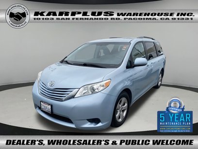 Used 2017 Toyota Sienna LE