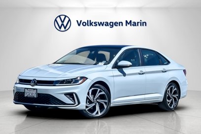 Certified 2025 Volkswagen Jetta SEL