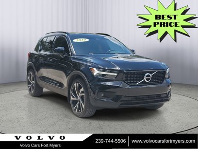 Used 2019 Volvo XC40 T5 R-Design