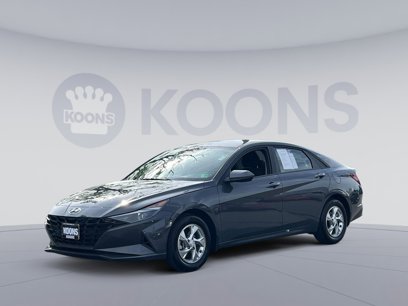 Used 2023 Hyundai Elantra SE