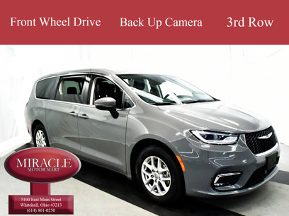 Used 2023 Chrysler Pacifica Touring-L
