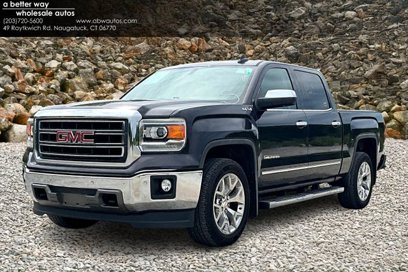 Used 2015 GMC Sierra 1500 SLT w/ SLT Crew Cab Value Package