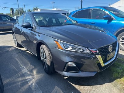 Used 2022 Nissan Altima 2.5 SV w/ SV Premium Package