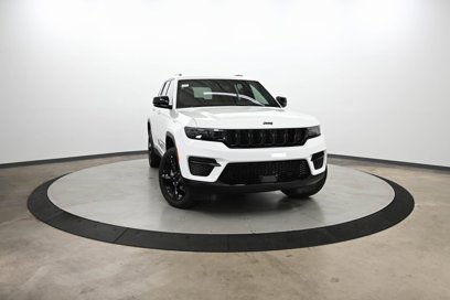 New 2025 Jeep Grand Cherokee Altitude