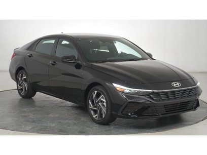 New 2025 Hyundai Elantra SEL