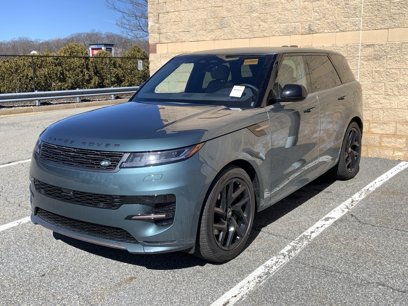 New 2025 Land Rover Range Rover Sport Dynamic SE