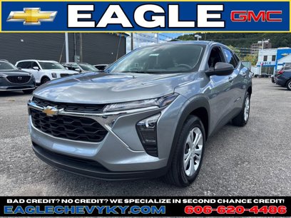 Used 2025 Chevrolet Trax LS