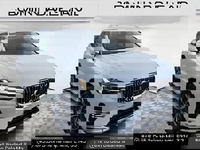 New 2023 Volvo XC60 T8 Core