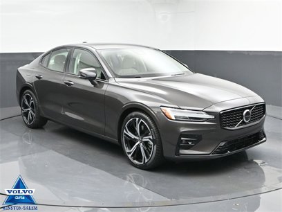 New 2025 Volvo S60 B5 Plus w/ Protection Package Premier
