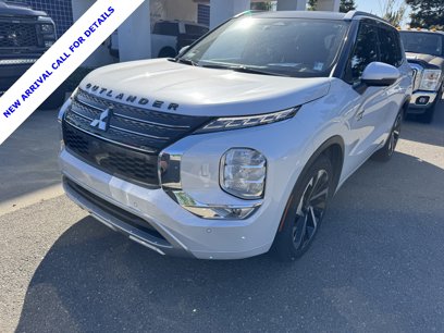 Used 2023 Mitsubishi Outlander 4WD Plug-In Hybrid