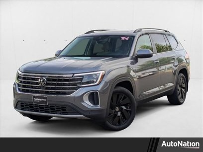 Used 2024 Volkswagen Atlas SE w/ Panoramic Sunroof Package