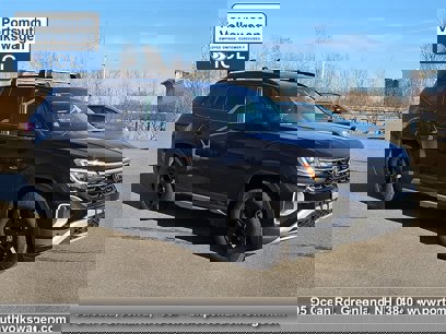 New 2025 Volkswagen Atlas Peak Edition SE
