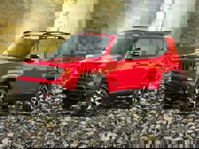 New 2023 Jeep Renegade Limited w/ Limited Elite Group
