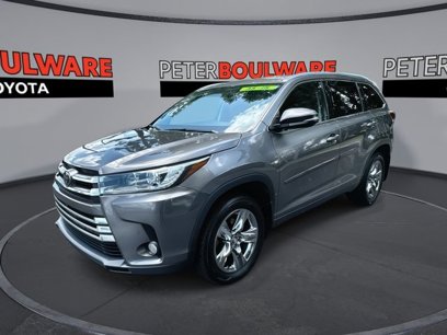 Used 2017 Toyota Highlander Limited Platinum