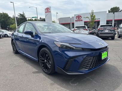New 2025 Toyota Camry SE