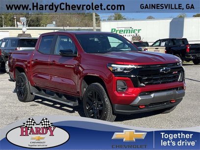 Used 2024 Chevrolet Colorado Z71 w/ Z71 Convenience Package 2