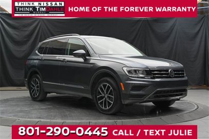 Used 2021 Volkswagen Tiguan SE w/ Panoramic Sunroof Package