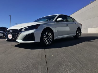 New 2025 Nissan Altima 2.5 SV w/ SV Premium Package