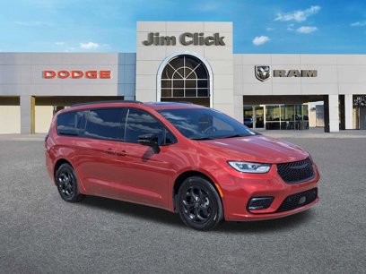 New 2025 Chrysler Pacifica Premium