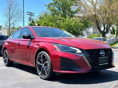 New 2025 Nissan Altima 2.5 SR