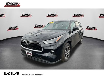 Used 2023 Toyota Highlander XLE