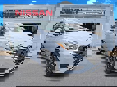 New 2025 Nissan Versa SV
