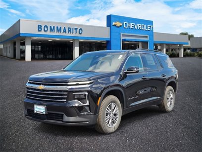 New 2025 Chevrolet Traverse LT w/ Driver Confidence Package