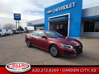 Used 2024 Nissan Altima 2.5 SV