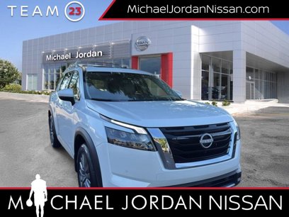 New 2025 Nissan Pathfinder SL w/ SL Premium Package
