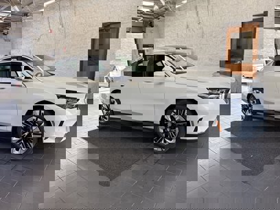 New 2026 BMW 530i xDrive w/ Premium Package
