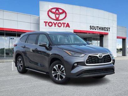 New 2025 Toyota Highlander XLE