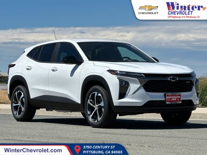 New 2025 Chevrolet Trax RS w/ Driver Confidence Package
