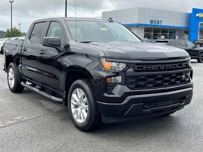 New 2025 Chevrolet Silverado 1500 Custom