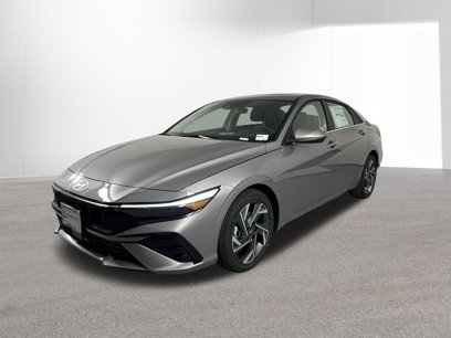 New 2025 Hyundai Elantra SEL